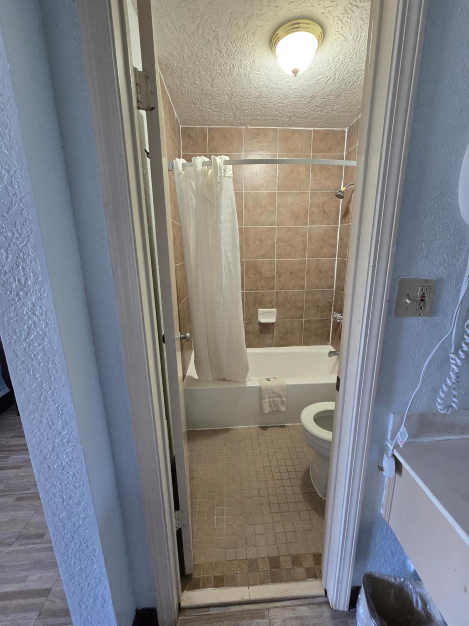Best Price Motel & Suites Orange Exterior foto